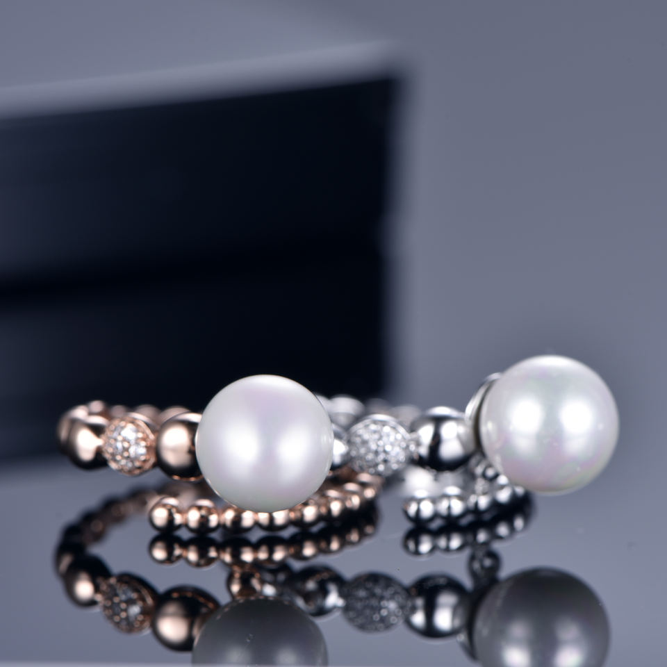 Anillo Perla Gaia en acabados dorado y plateado